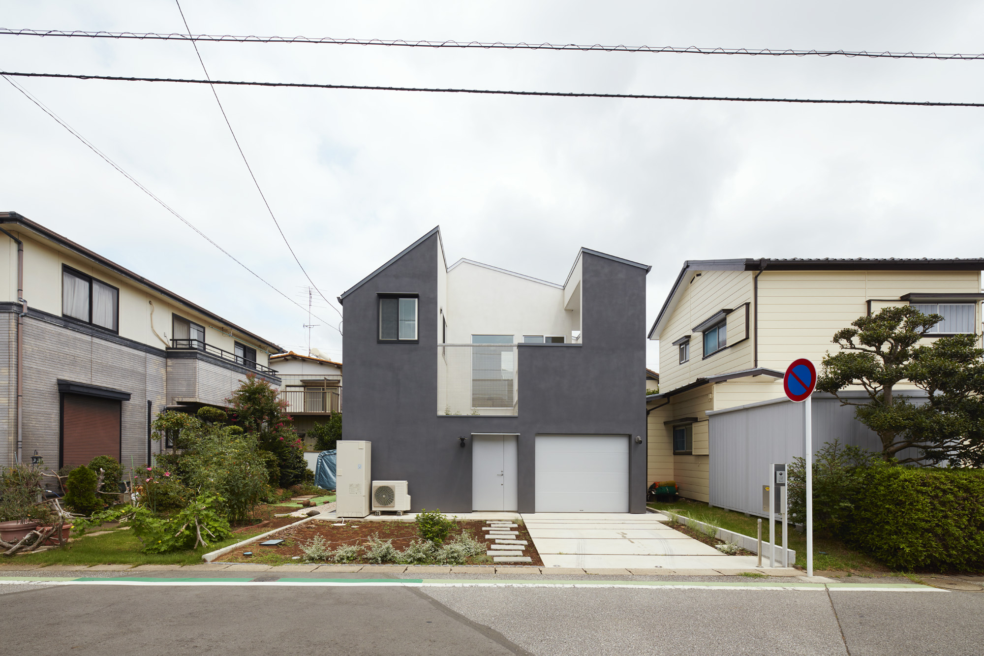 House Ch 住宅 千葉 中庭 テラス 吉原美比古建築設計事務所